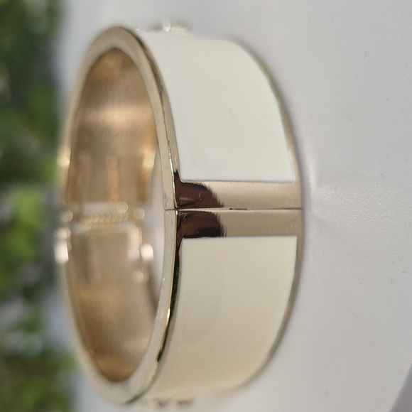 Vintage Gold and Ivory Clamper Hinge Bangle Bracelet with Anchor - Picture 7 of 12